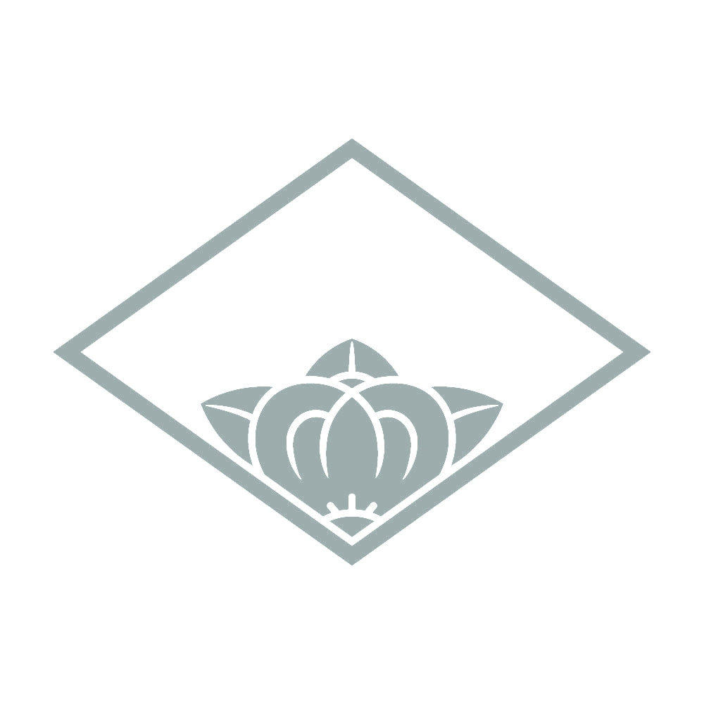 糸菱に覗き橘紋 10