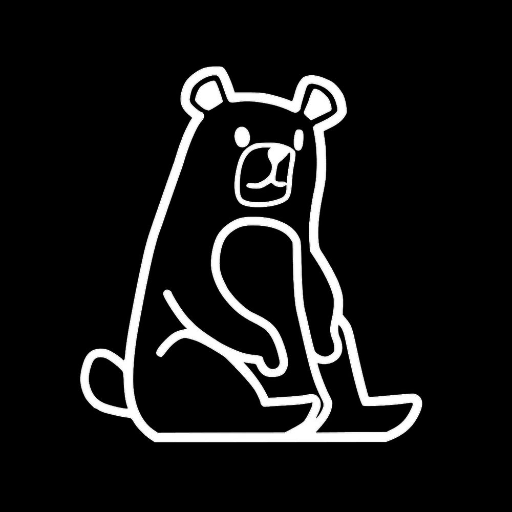 座っているクマ 7