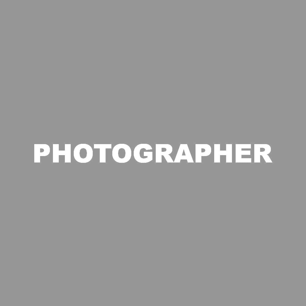 PHOTOGRAPHER 7