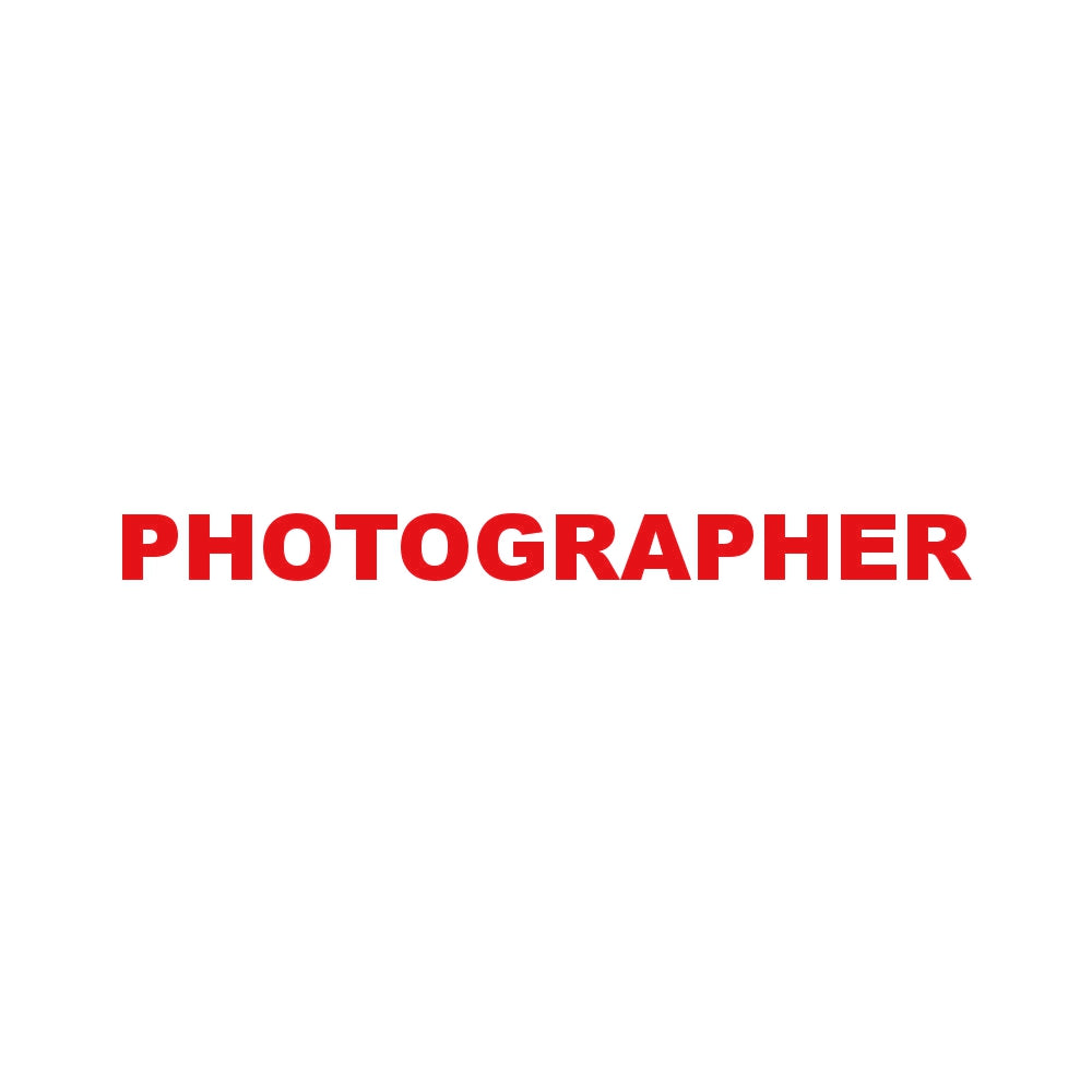 PHOTOGRAPHER 8
