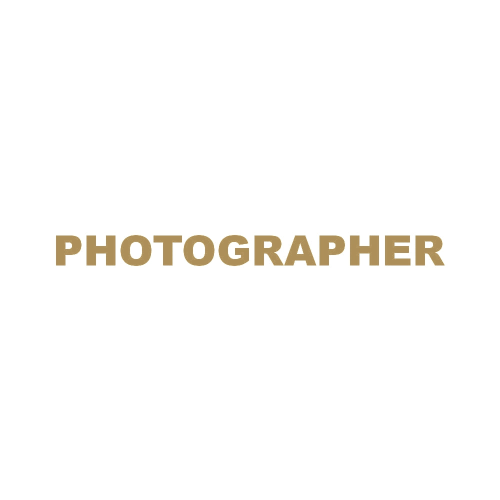 PHOTOGRAPHER 9