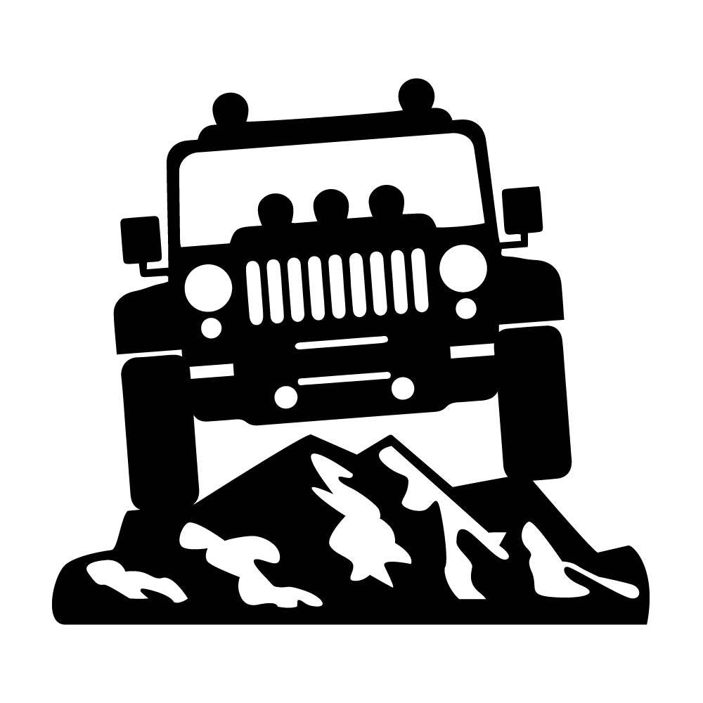 山を登る四駆車
