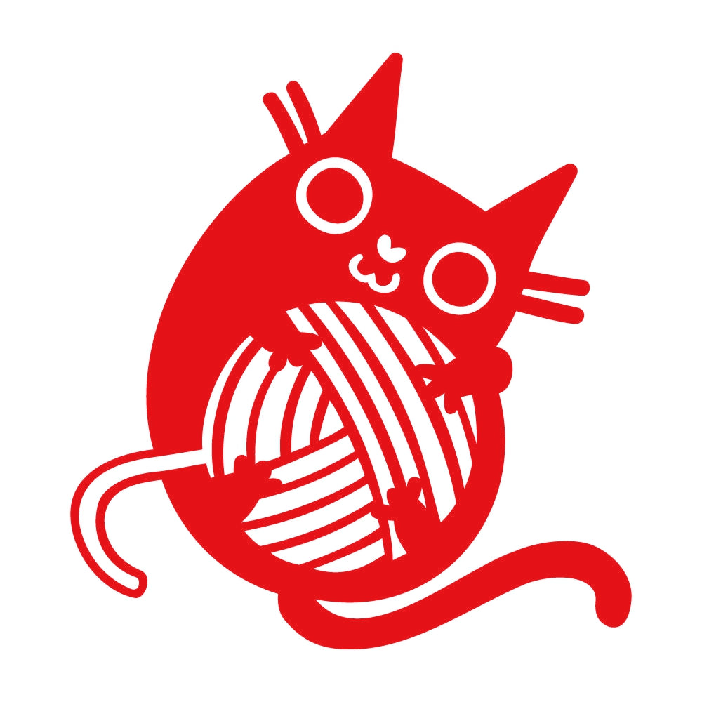 毛糸玉を抱えるネコ 8