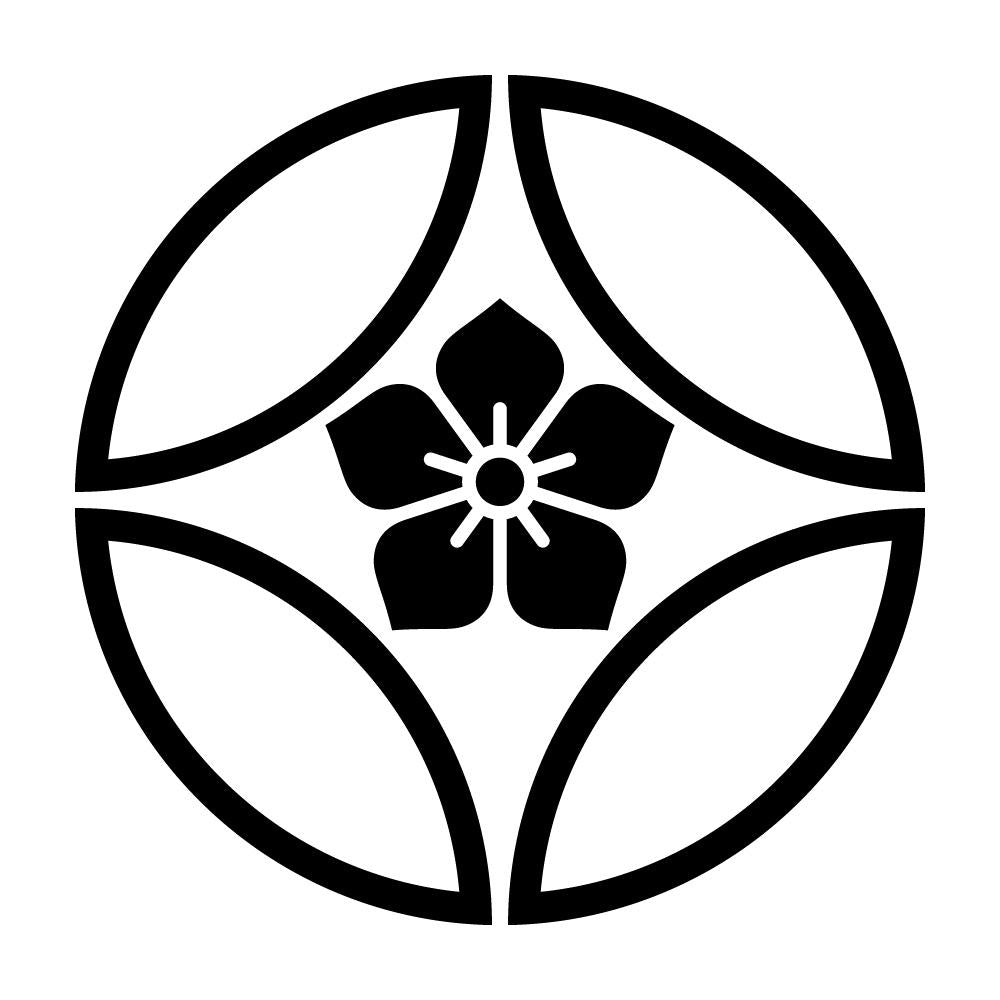 陰七宝に桔梗紋