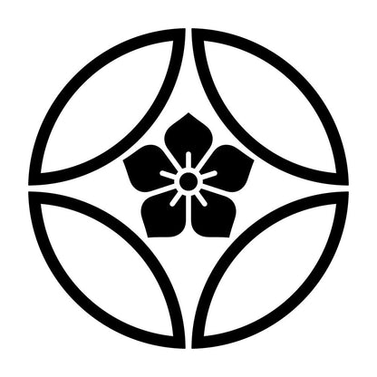 陰七宝に桔梗紋