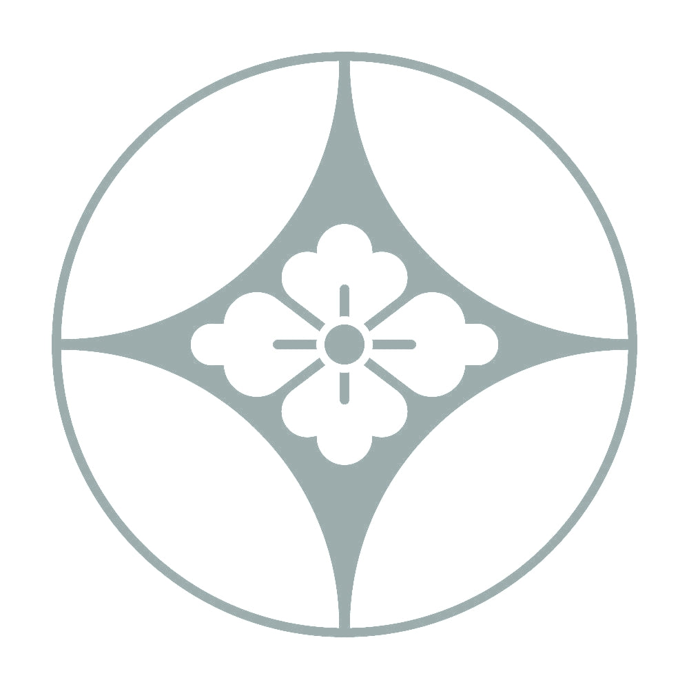 石持ち地抜き七宝に花菱紋 10