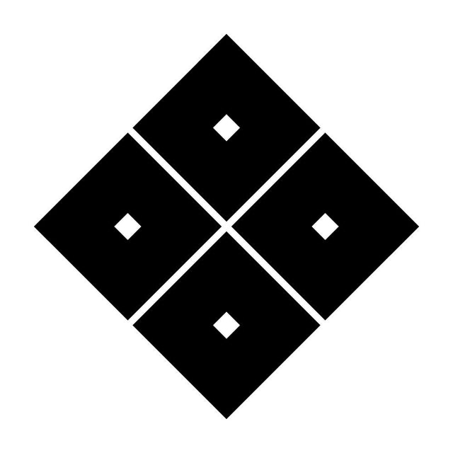隅立て四つ目紋