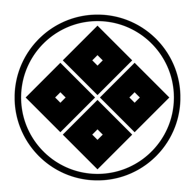 糸輪に四つ目紋