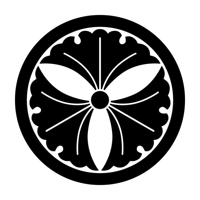 中輪に三つ銀杏紋