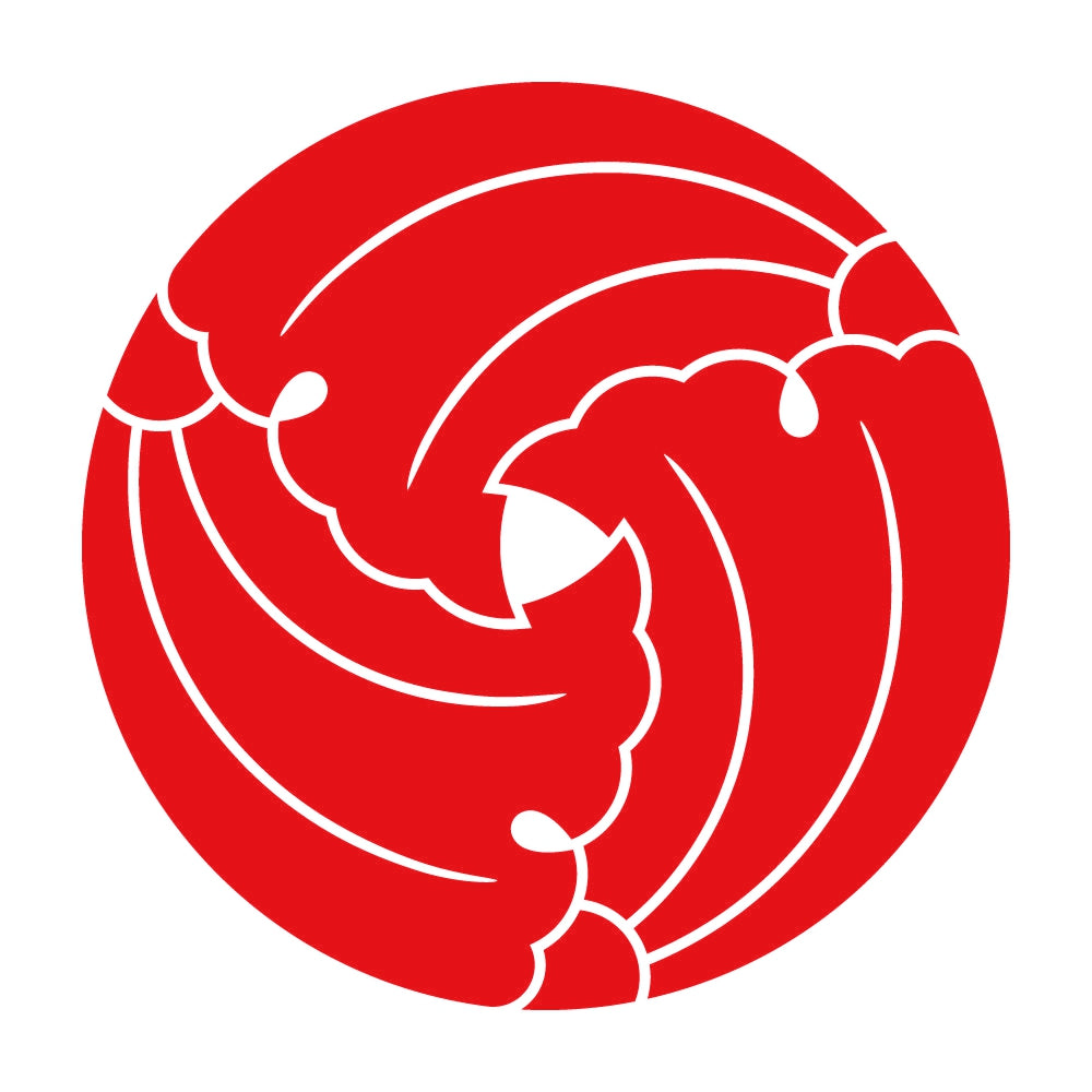 三つ割り重ね銀杏紋 8
