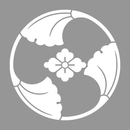 三つ割り銀杏に花菱紋 7