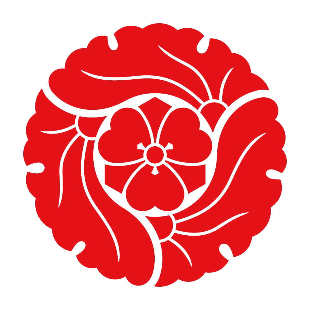 三つ追い銀杏に剣片喰紋 8
