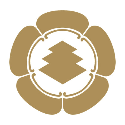 五瓜に三階菱紋 9