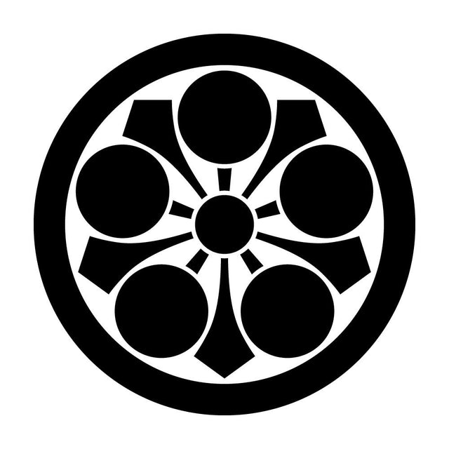 丸に剣梅鉢紋