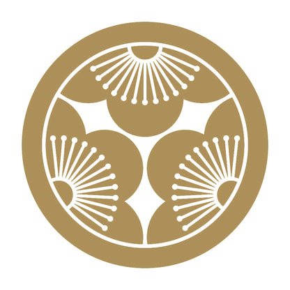 丸に三つ割り向こう梅紋 9