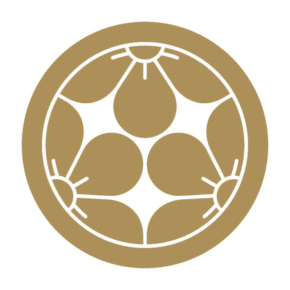 丸に三つ割り梅花紋 9