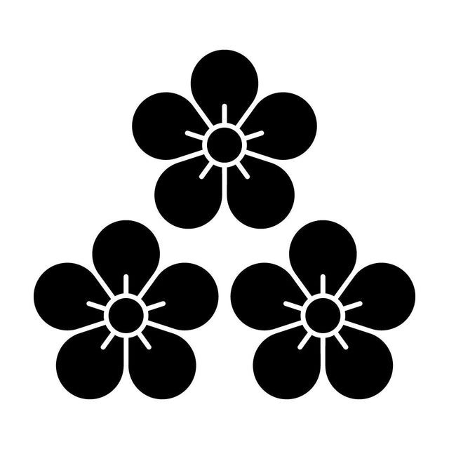 三つ盛り梅紋