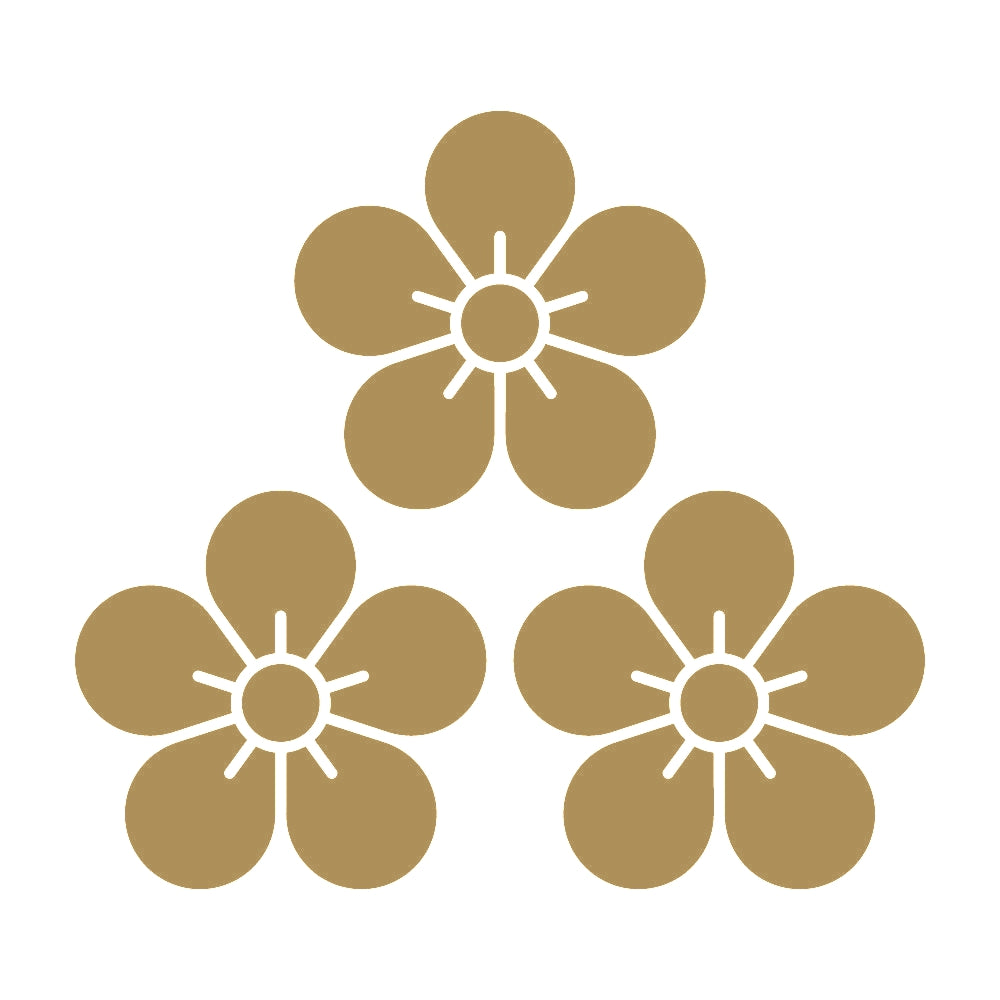 三つ盛り梅紋 9