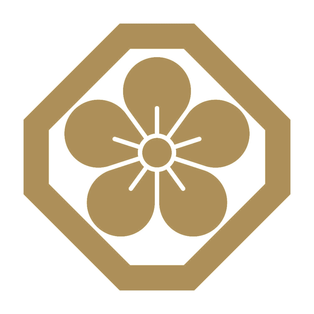 隅切り角に梅紋 9