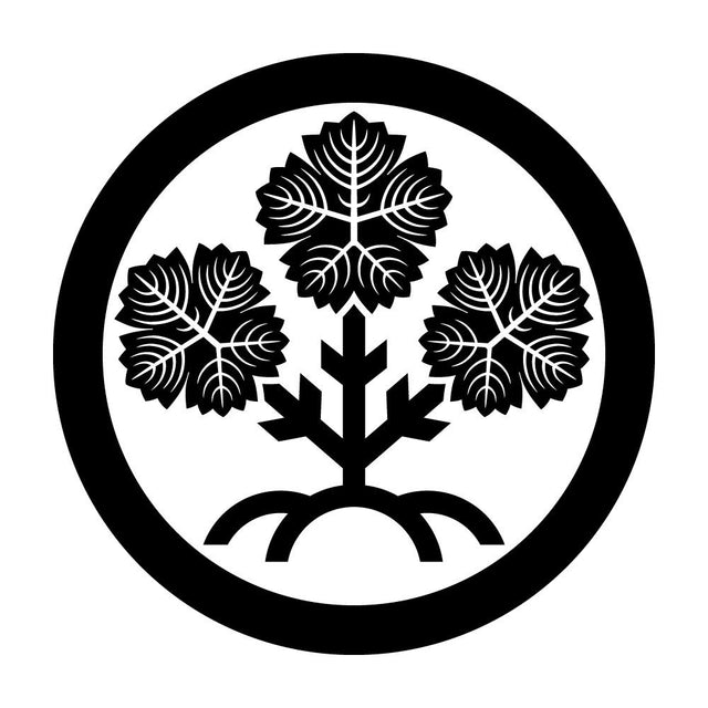 丸に諏訪梶の葉紋