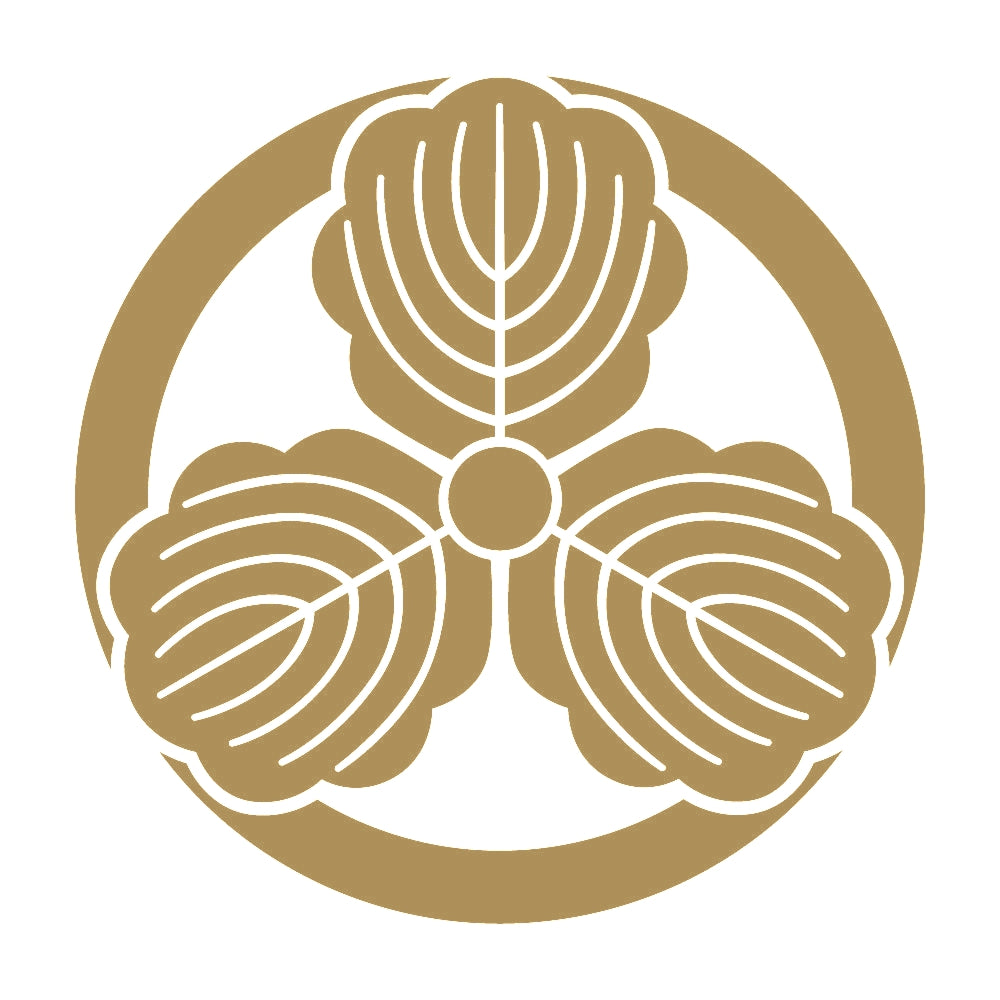 丸に出三つ柏紋 9