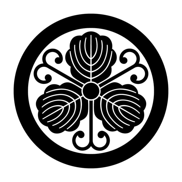 丸に蔓柏紋