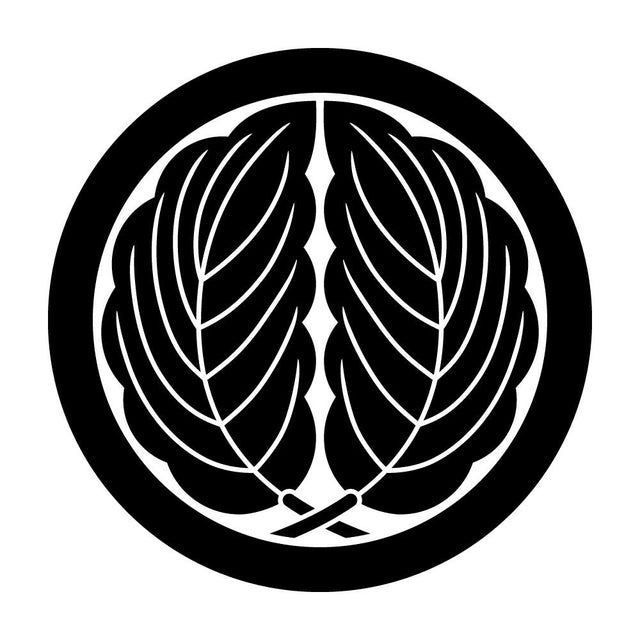 丸に抱き柏紋