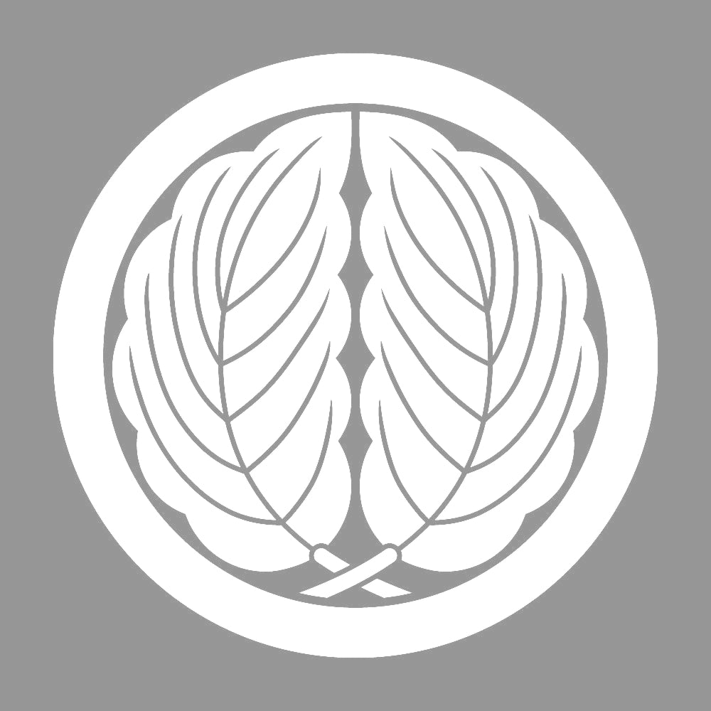 丸に抱き柏紋 7