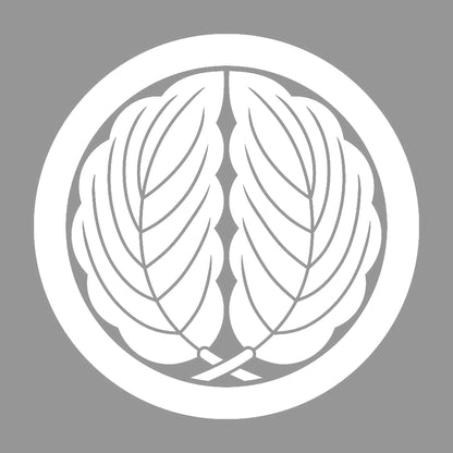 丸に抱き柏紋 7