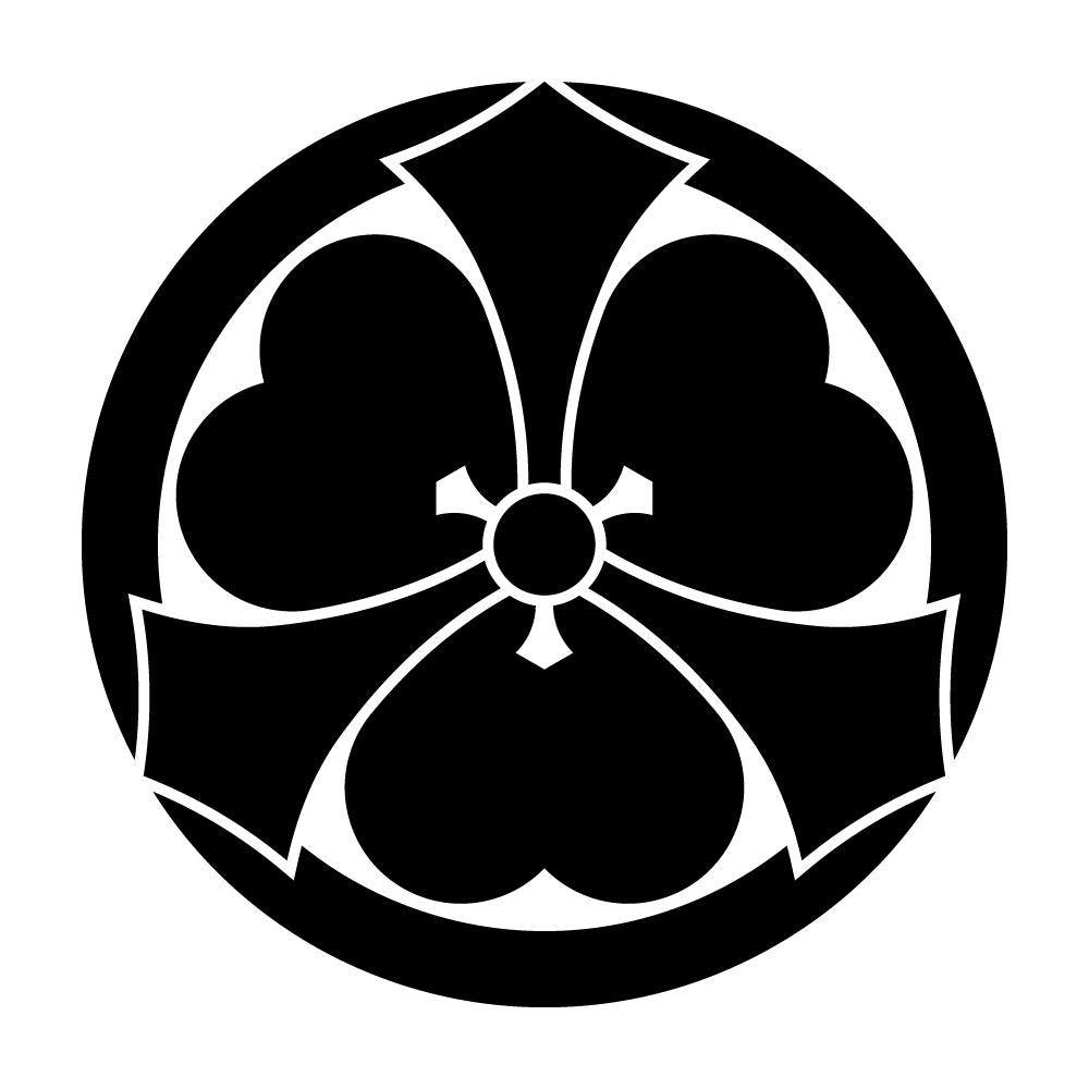 丸に剣出片喰紋
