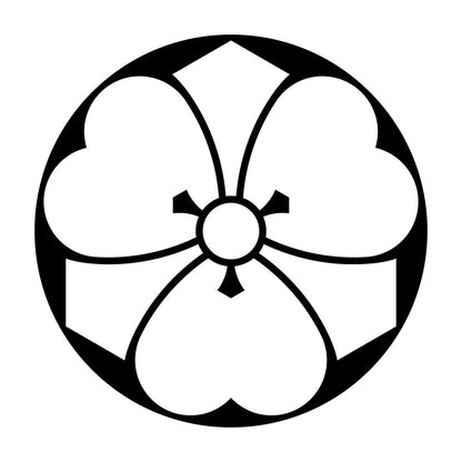 石持ち地抜き剣片喰紋