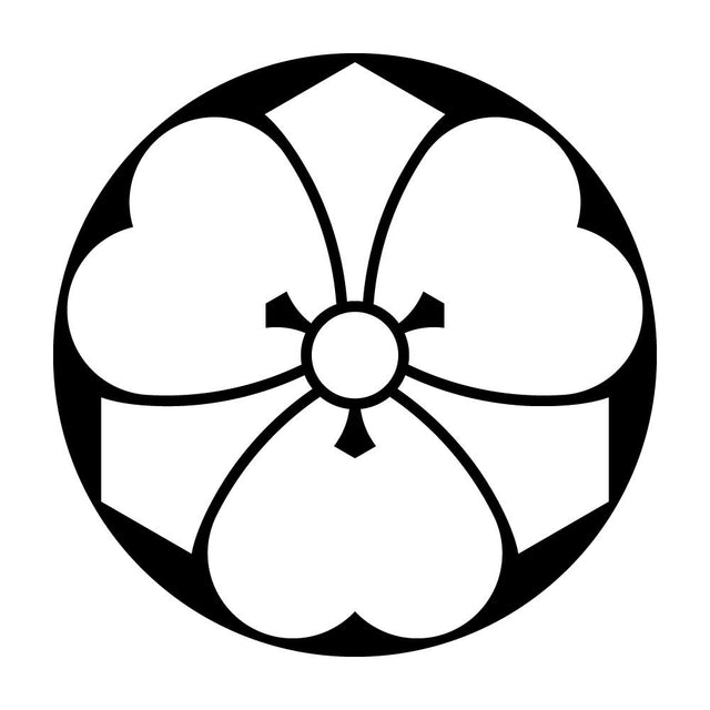 石持ち地抜き剣片喰紋
