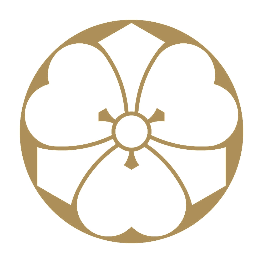 石持ち地抜き剣片喰紋 9