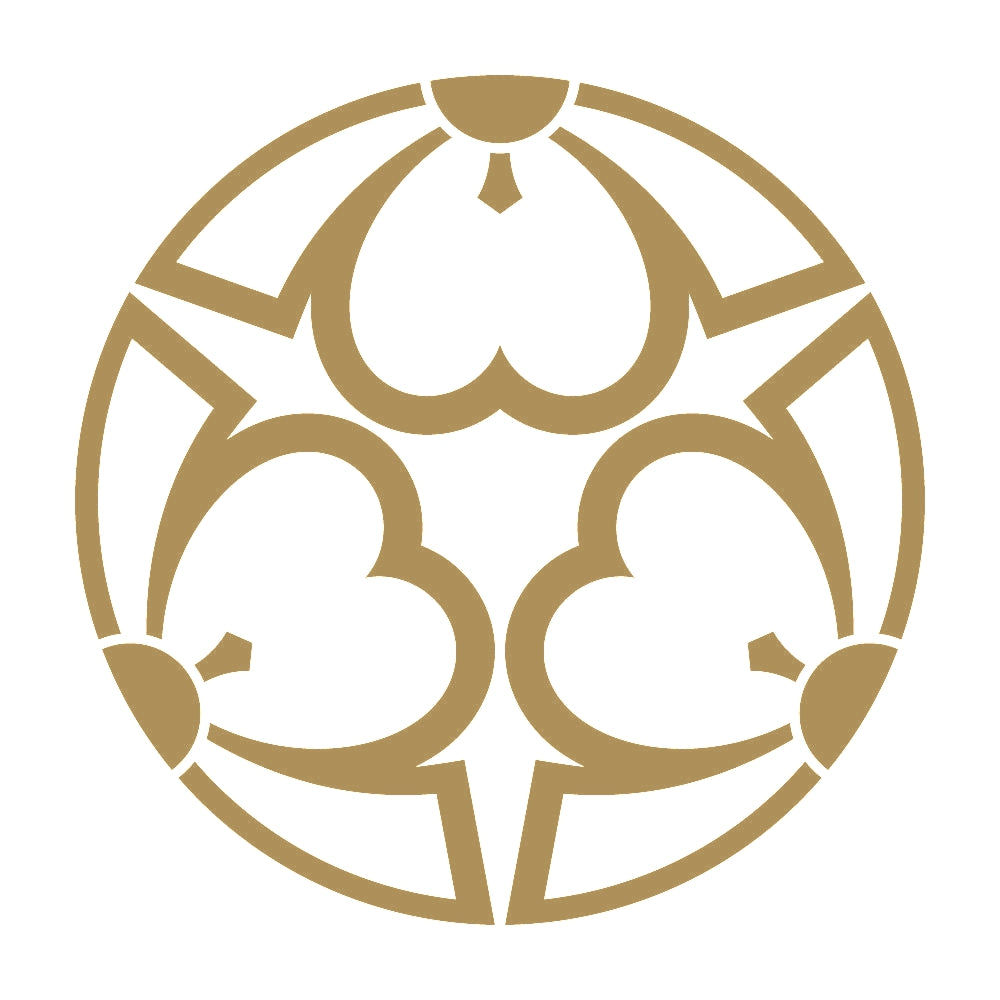 中陰三つ割り剣片喰紋 9