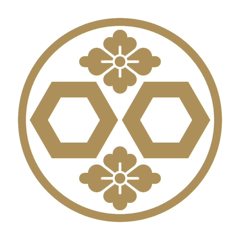 糸輪に二つ亀甲に花角紋 9