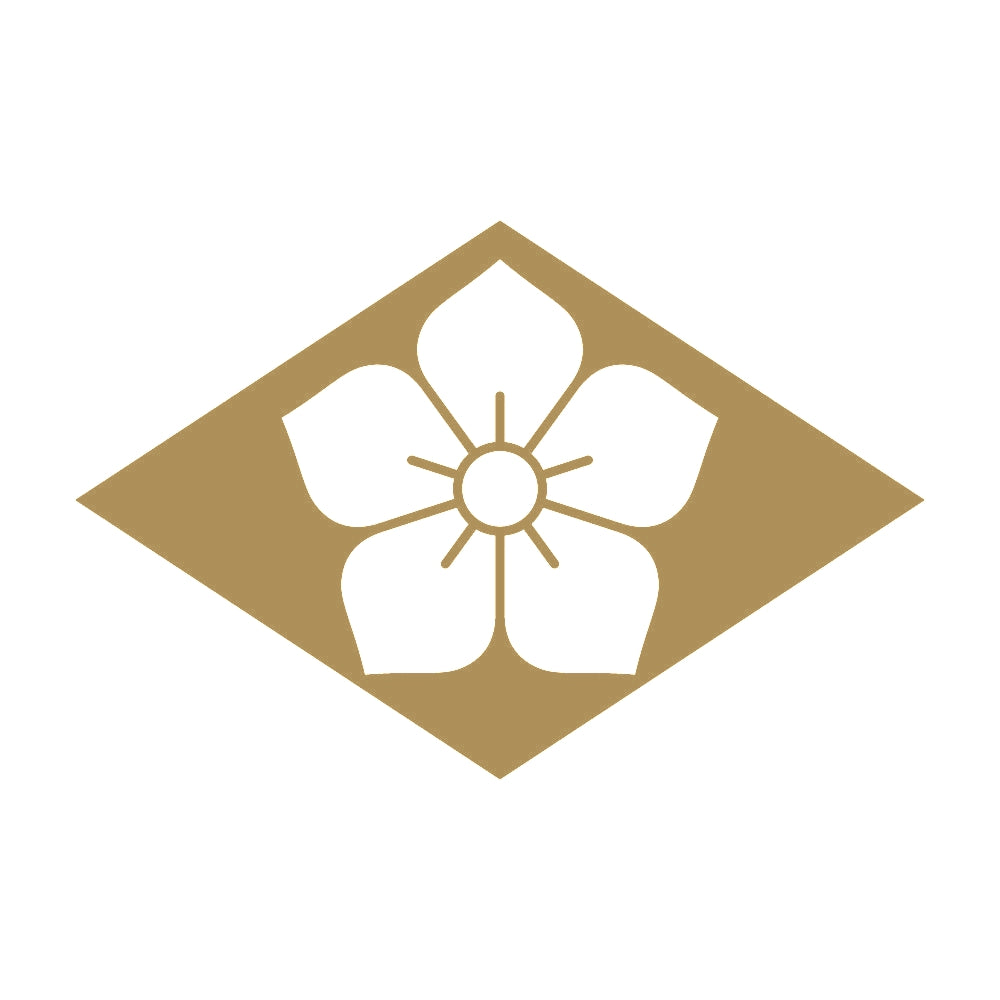 菱持ち地抜き桔梗紋 9