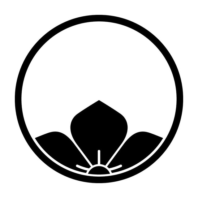 糸輪に覗き桔梗紋