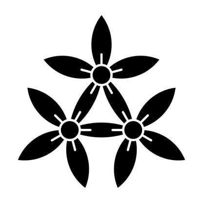 三つ持ち合い細桔梗紋