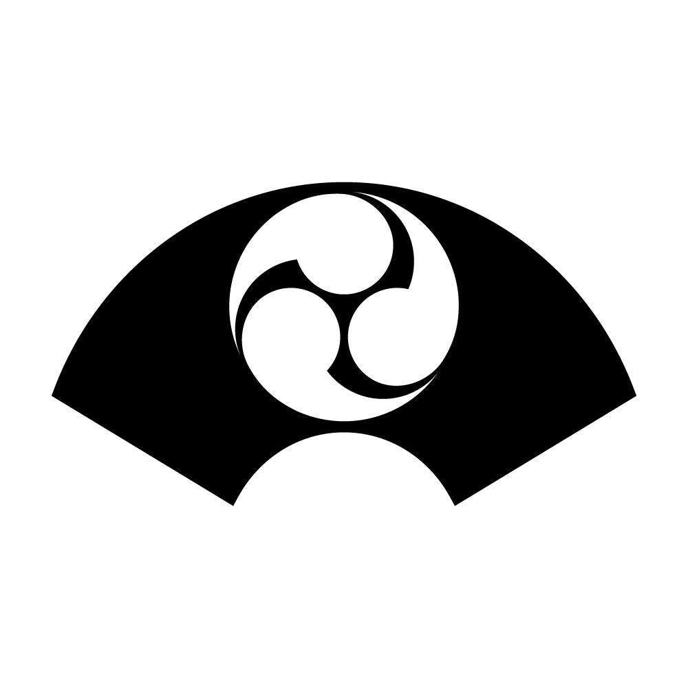 地紙に地抜き三つ巴紋