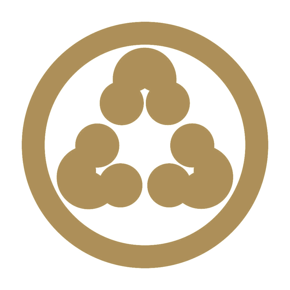 丸に尻合せ三つ洲浜紋 9