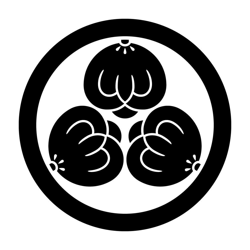 丸に葉なし三つ茶の実紋