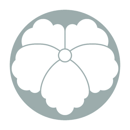 石持ち地抜き大割り蔦紋 10