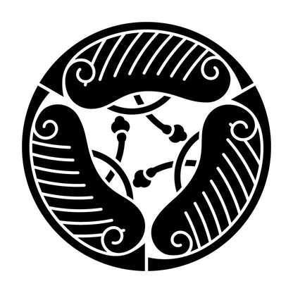 三つ割り房付き唐団扇紋