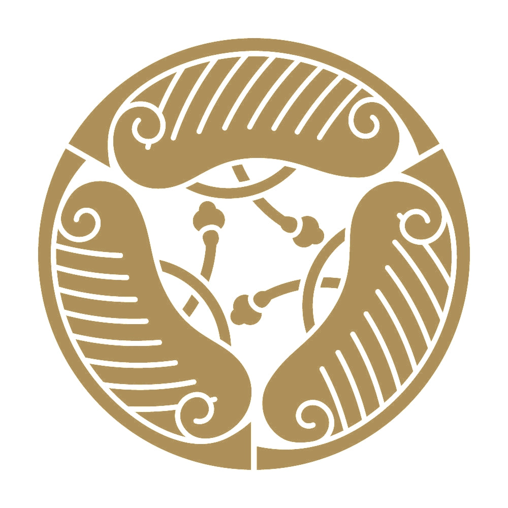 三つ割り房付き唐団扇紋 9