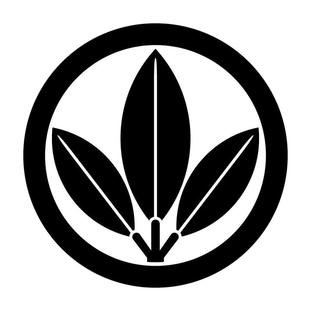 丸に三つ葉南天紋
