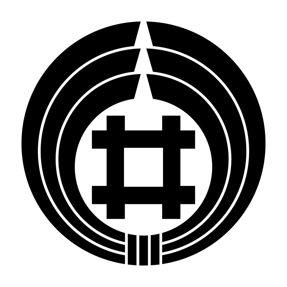 熨斗輪に三つ井筒紋