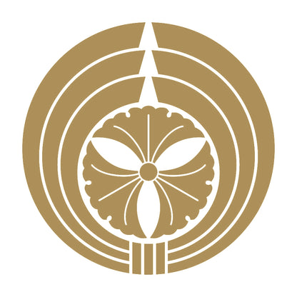 熨斗輪に三つ銀杏紋 9