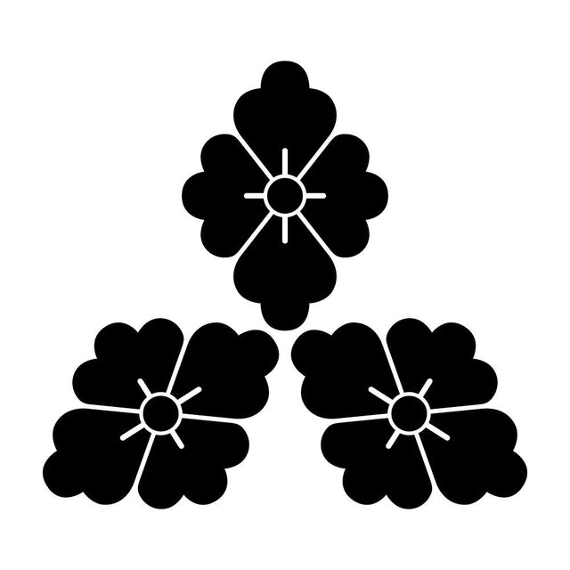 三つ寄せ盛り花菱紋