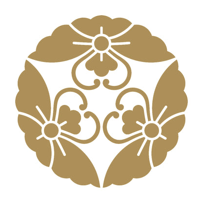 三つ寄せ花菱蝶紋 9