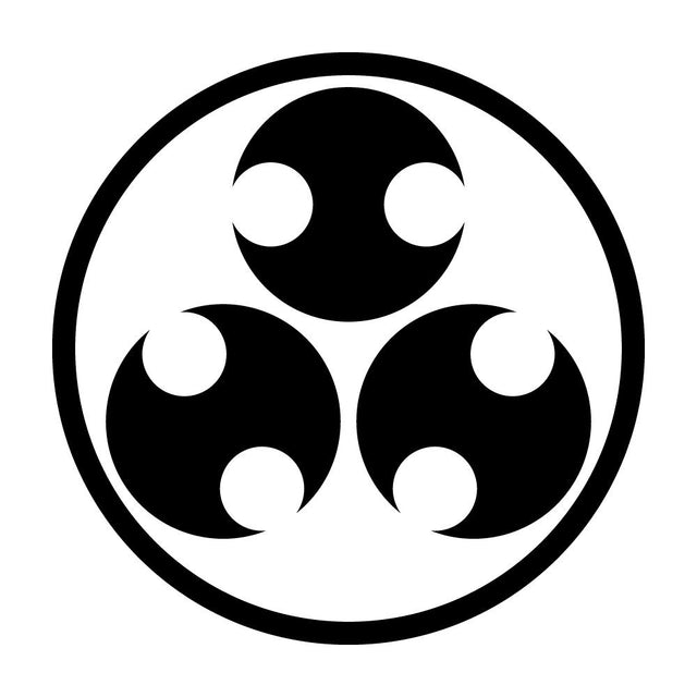 糸輪に三つ分銅紋